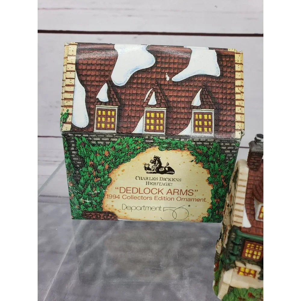 DEPT 56 Heritage‎ VILLAGE DEDLOCK ARMS ORNAMENT RETIRED CHARLES DICKENS INN 1994